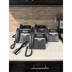 Lot Of 5 Cisco IP Phone CP-7841--K9  W/ Base included